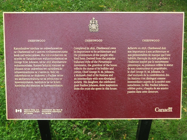 Plaque Photo