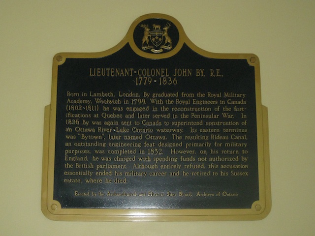 Plaque Photo