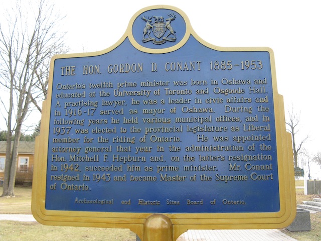 Plaque Photo