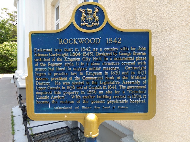 Plaque Photo