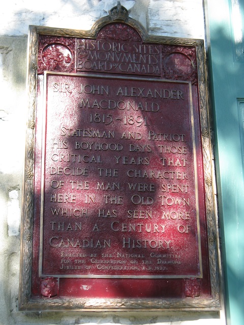 Plaque Photo