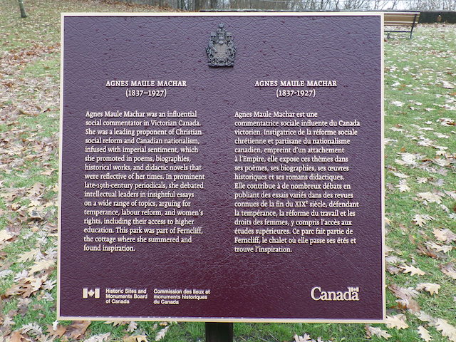 Plaque Photo