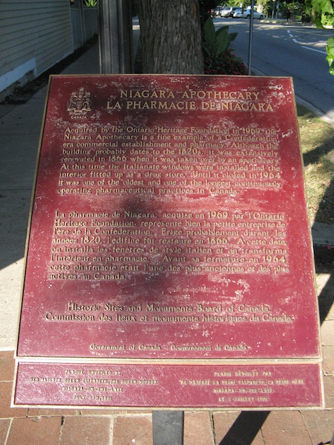 Plaque Photo