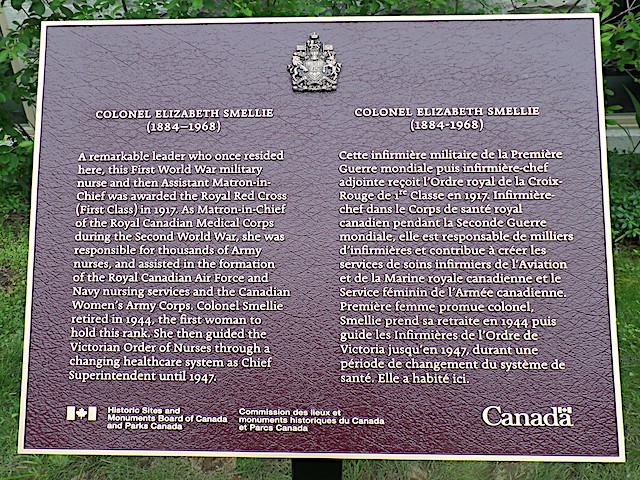 Plaque Photo