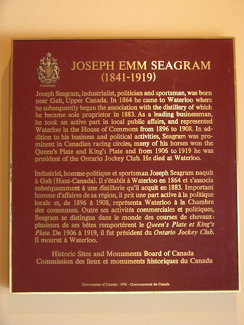 Plaque Photo